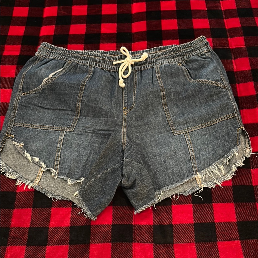 Denim Frayed Hem Women's Shorts